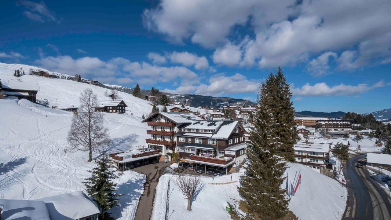 Der Berghof Aparthotel Hirschegg  Exterior photo
